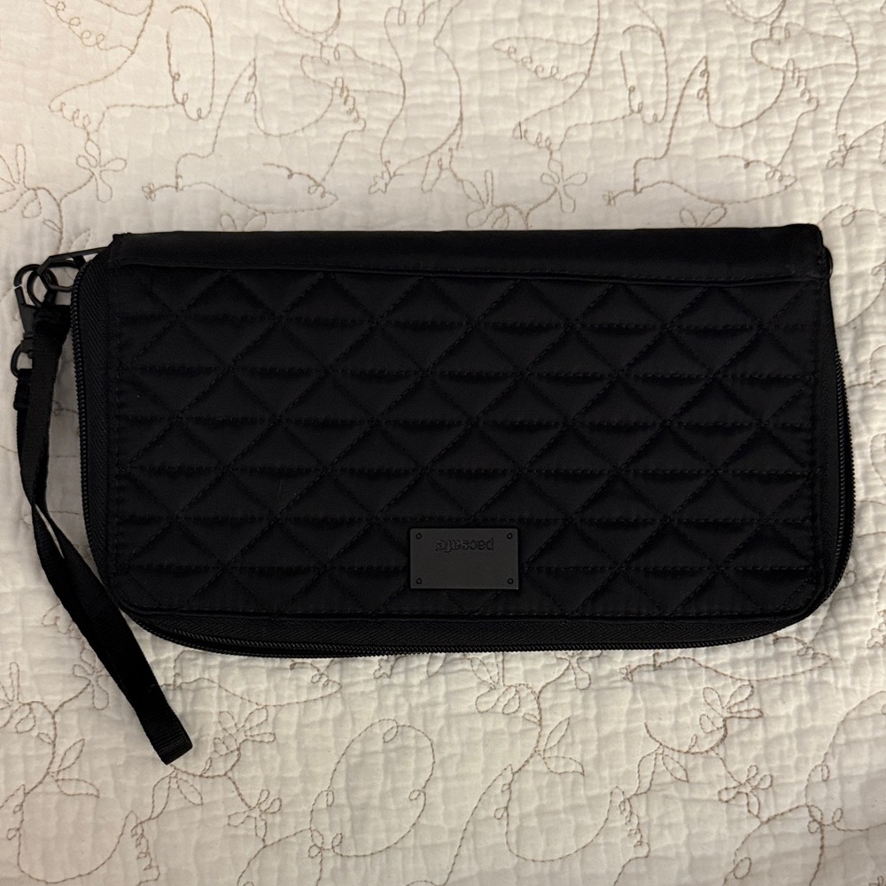 Pacsafe Quilted Black Wristlet